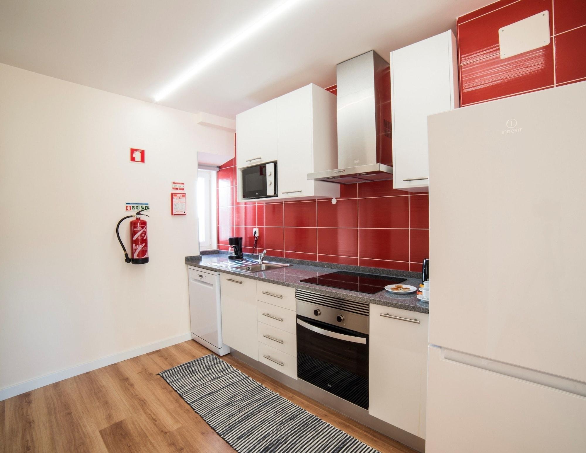 Lis Apartments Lisboa Екстериор снимка